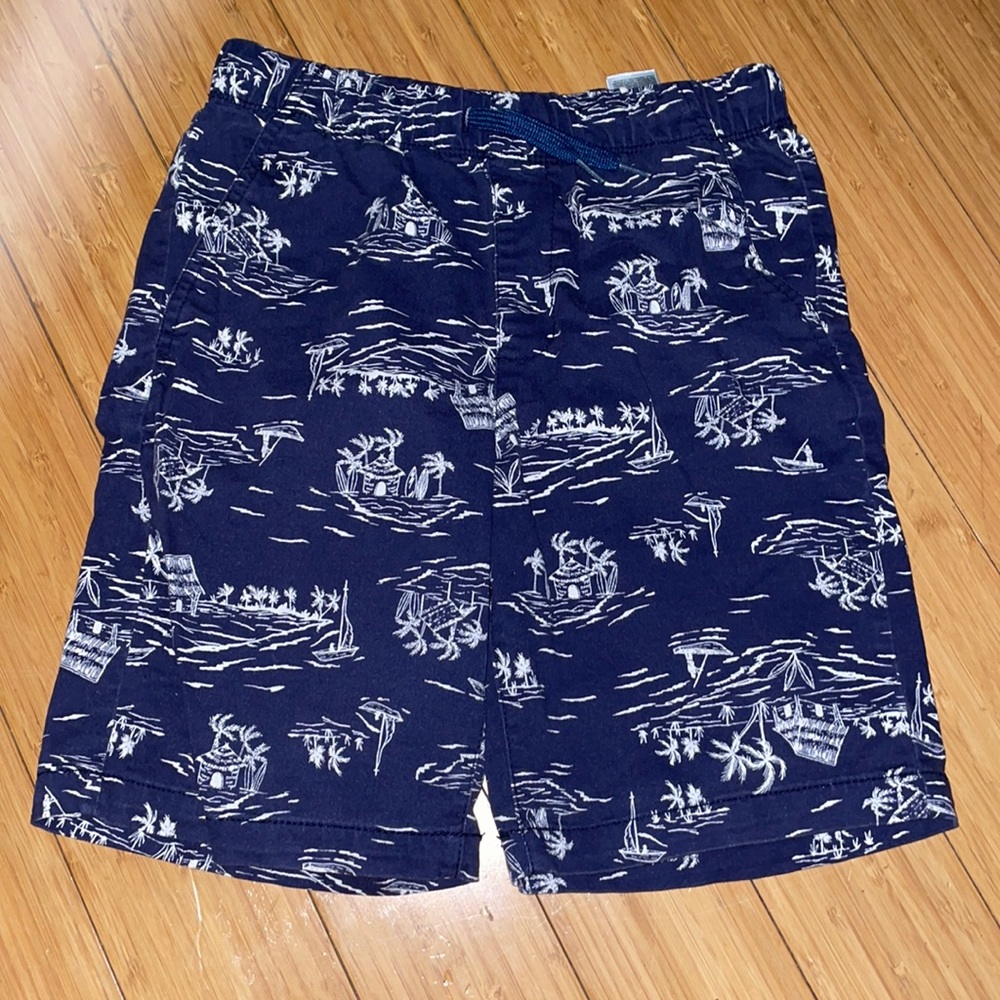 Island vibes Old Navy boys shorts L(10/12)